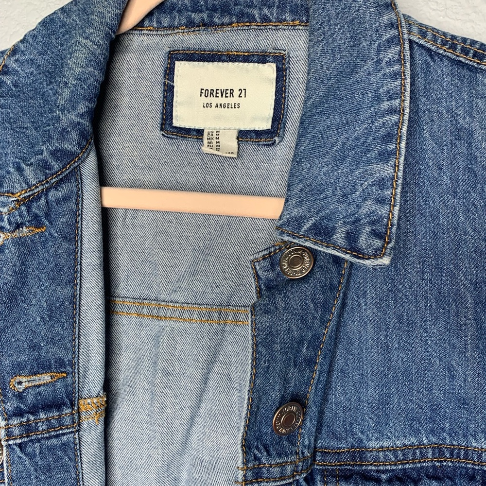 Jean jacket - Picture 2 of 4